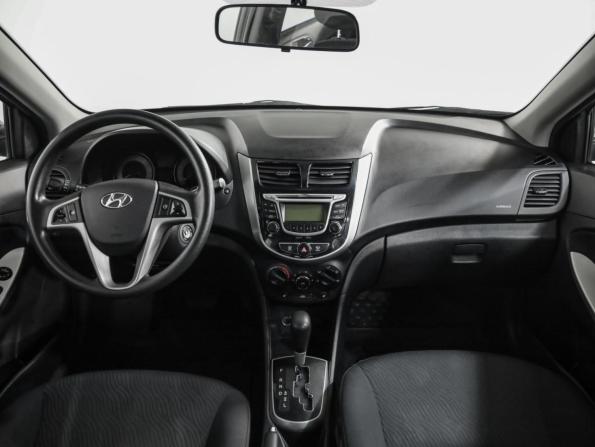 Hyundai Solaris I с пробегом 2014 года, цена 669 000 рублей, 251217 км, седан, Автокод Объявления