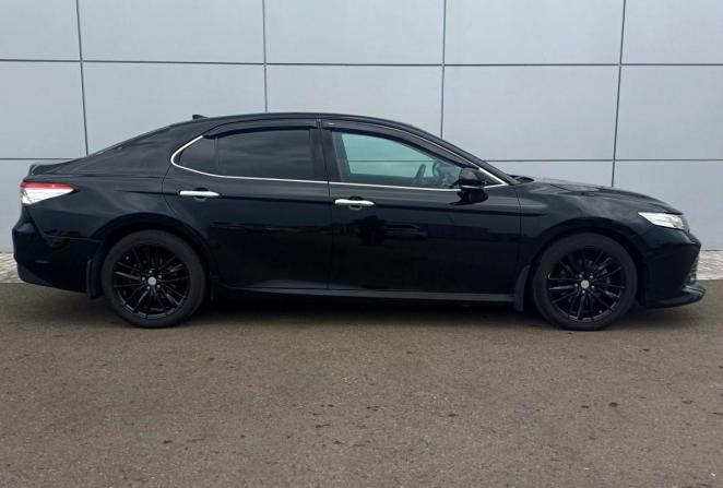 Toyota Camry VII (XV50) Рестайлинг 2 с пробегом 2018 года, цена 2 950 000 рублей, 105375 км, седан, Автокод Объявления