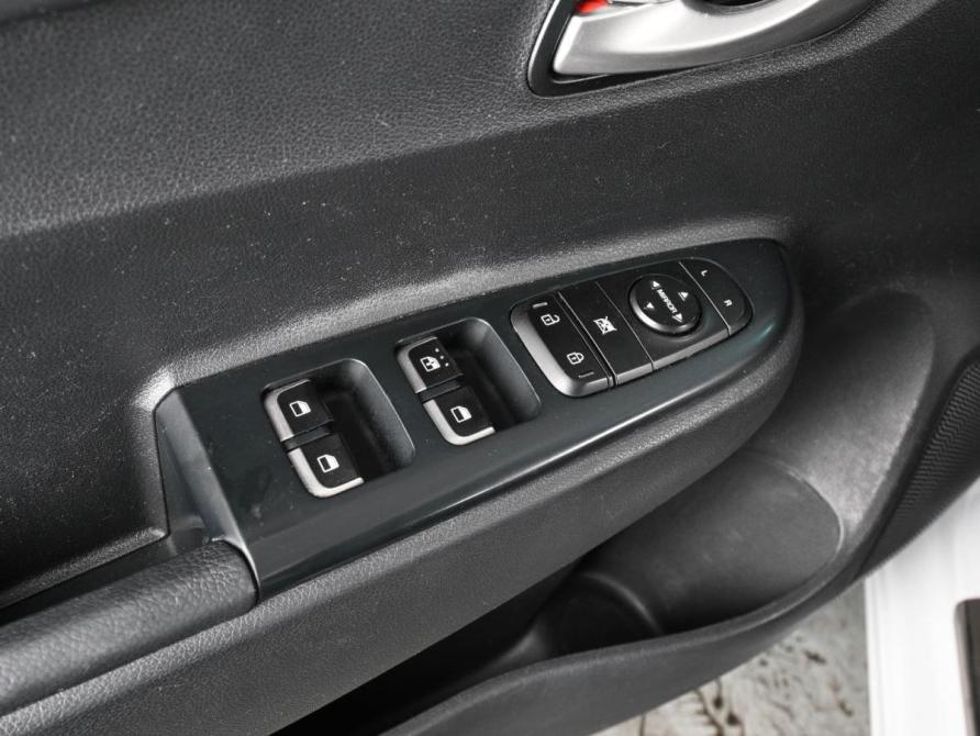 Kia Rio IV Рестайлинг Ростов-на-Дону  - изображение 17