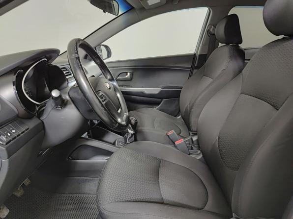 Kia Rio III Рестайлинг с пробегом 2016 года, цена 910 000 рублей, 164720 км, седан, Автокод Объявления