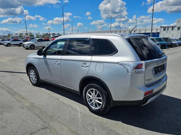Mitsubishi Outlander III Рестайлинг с пробегом 2014 года, цена 1 599 995 рублей, 169141 км, внедорожник, Автокод Объявления