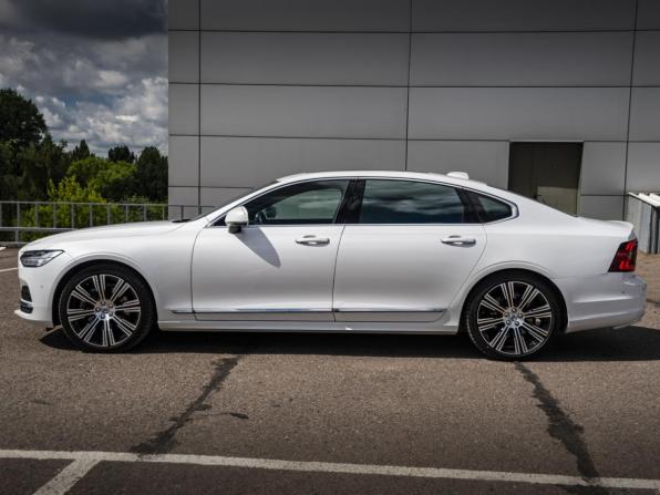 Volvo S90 II Рестайлинг с пробегом 2021 года, цена 4 900 000 рублей, 43326 км, седан, Автокод Объявления