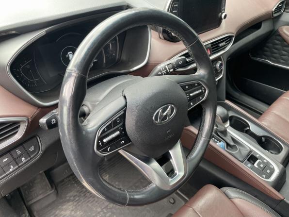 Hyundai Santa Fe IV с пробегом 2019 года, цена 3 100 000 рублей, 133268 км, внедорожник, Автокод Объявления