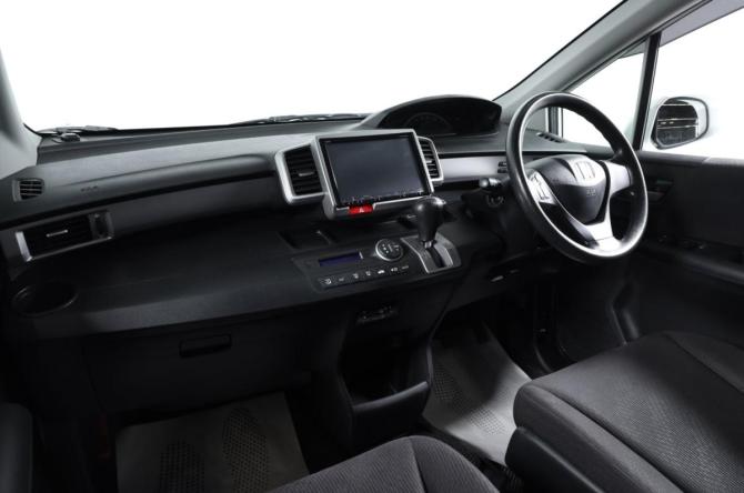 Honda Freed I Рестайлинг 2 с пробегом 2014 года, цена 1 349 000 рублей, 135000 км, компактвэн, Автокод Объявления
