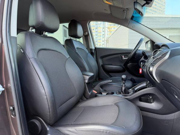 Hyundai ix35 I Рестайлинг с пробегом 2013 года, цена 1 095 000 рублей, 226000 км, внедорожник, Автокод Объявления