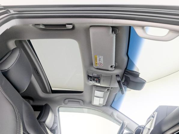 Toyota Land Cruiser Prado 150 Series Рестайлинг 2 с пробегом 2019 года, цена 5 705 000 рублей, 85026 км, внедорожник, Автокод Объявления