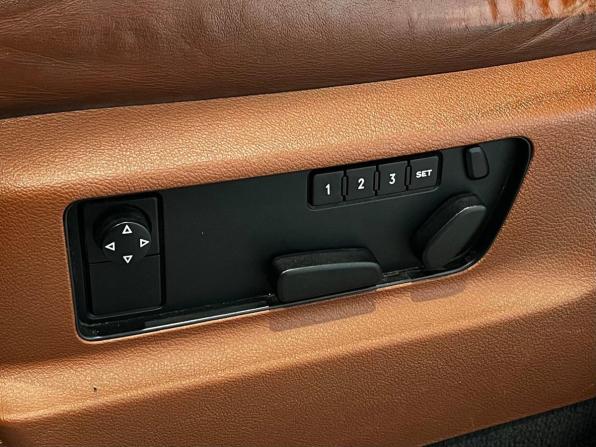 Volkswagen Touareg I Рестайлинг с пробегом 2009 года, цена 1 250 000 рублей, 335240 км, внедорожник, Автокод Объявления