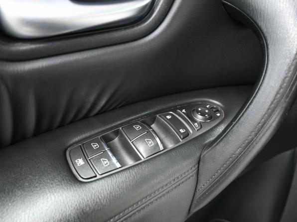 Infiniti QX80 I с пробегом 2013 года, цена 2 599 900 рублей, 157500 км, внедорожник, Автокод Объявления