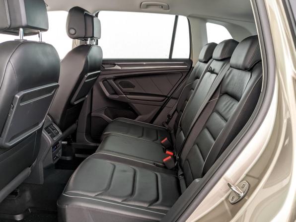 Volkswagen Tiguan II с пробегом 2018 года, цена 2 955 000 рублей, 89168 км, внедорожник, Автокод Объявления