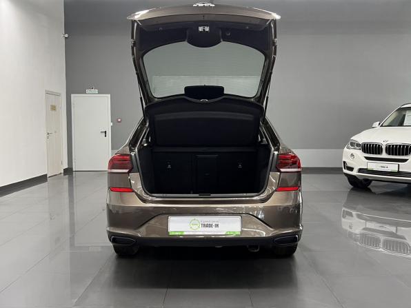 Volkswagen Polo VI с пробегом 2021 года, цена 1 875 000 рублей, 56947 км, лифтбек, Автокод Объявления