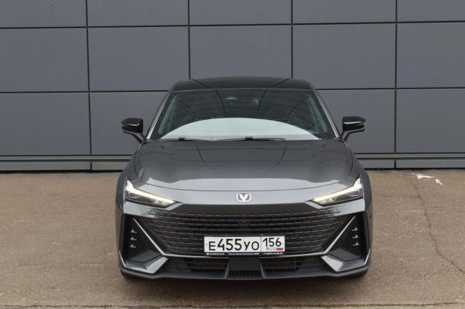 Changan UNI-V I с пробегом 2024 года, цена 2 350 000 рублей, 14988 км, лифтбек, Автокод Объявления
