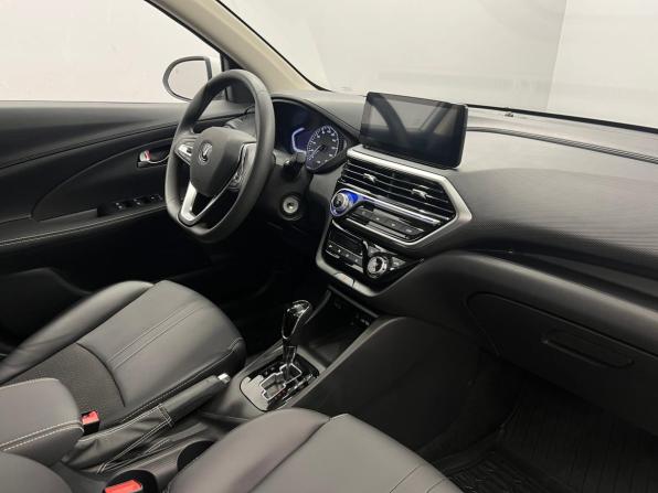 Changan Alsvin с пробегом 2024 года, цена 1 390 000 рублей, 3714 км, седан, Автокод Объявления