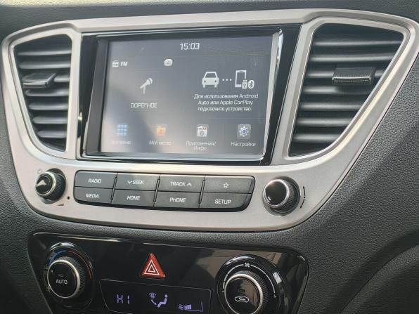 Hyundai Solaris II с пробегом 2020 года, цена 1 649 000 рублей, 61000 км, седан, Автокод Объявления
