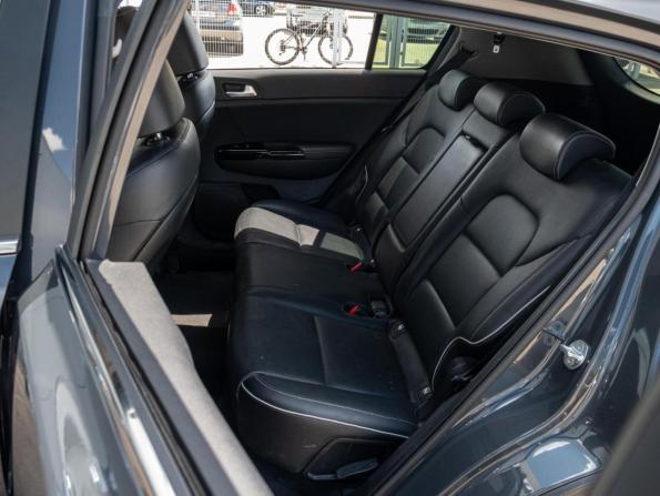 Kia Sportage IV Рестайлинг с пробегом 2021 года, цена 2 650 000 рублей, 77977 км, внедорожник, Автокод Объявления