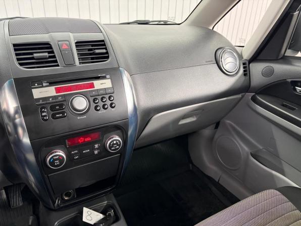 Suzuki SX4 I (Classic) Рестайлинг с пробегом 2013 года, цена 897 000 рублей, 188952 км, хэтчбек, Автокод Объявления