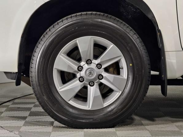Toyota Land Cruiser Prado 150 Series Рестайлинг 2 с пробегом 2018 года, цена 4 200 000 рублей, 263833 км, внедорожник, Автокод Объявления
