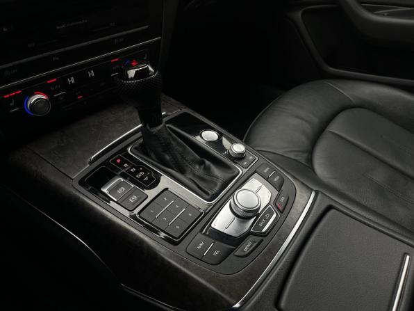 Audi A6 IV (C7) Рестайлинг с пробегом 2016 года, цена 1 999 000 рублей, 245000 км, седан, Автокод Объявления