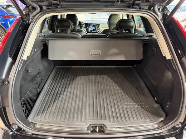 Volvo XC60 II с пробегом 2019 года, цена 3 345 900 рублей, 121644 км, внедорожник, Автокод Объявления