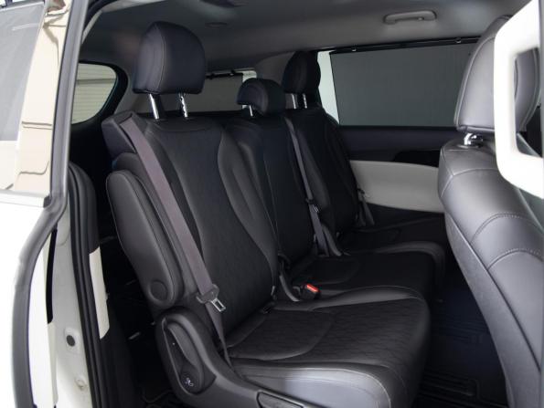 Kia Carnival IV с пробегом 2022 года, цена 3 799 000 рублей, 114393 км, минивэн, Автокод Объявления