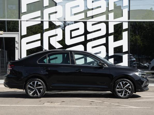 Volkswagen Polo VI с пробегом 2021 года, цена 1 690 000 рублей, 165972 км, лифтбек, Автокод Объявления