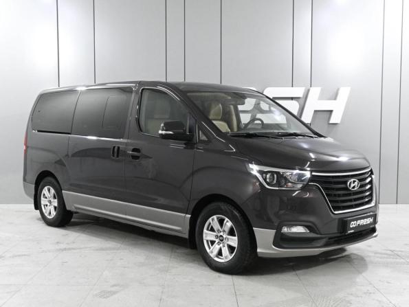 Hyundai H-1 II Рестайлинг 2 с пробегом 2019 года, цена 3 749 000 рублей, 131737 км, минивэн, Автокод Объявления