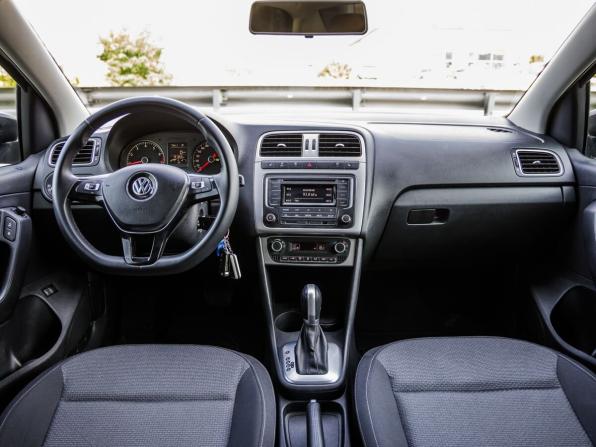Volkswagen Polo V Рестайлинг с пробегом 2017 года, цена 1 078 000 рублей, 191352 км, седан, Автокод Объявления