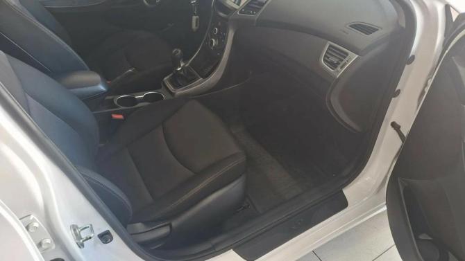 Hyundai Elantra V (MD) Рестайлинг с пробегом 2015 года, цена 1 178 000 рублей, 151600 км, седан, Автокод Объявления