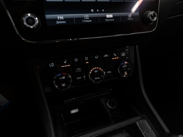 Skoda Superb III с пробегом 2018 года, цена 2 500 000 рублей, 105000 км, лифтбек, Автокод Объявления