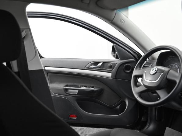 Skoda Octavia II (A5) Рестайлинг с пробегом 2010 года, цена 599 000 рублей, 167000 км, лифтбек, Автокод Объявления