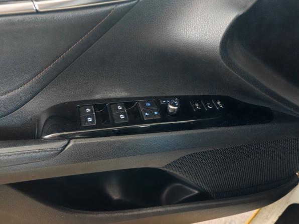 Toyota Camry VIII (XV70) с пробегом 2019 года, цена 1 730 000 рублей, 471121 км, седан, Автокод Объявления