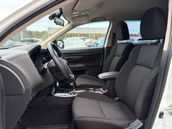 Mitsubishi Outlander III Рестайлинг 3 с пробегом 2019 года, цена 1 985 000 рублей, 89000 км, внедорожник, Автокод Объявления