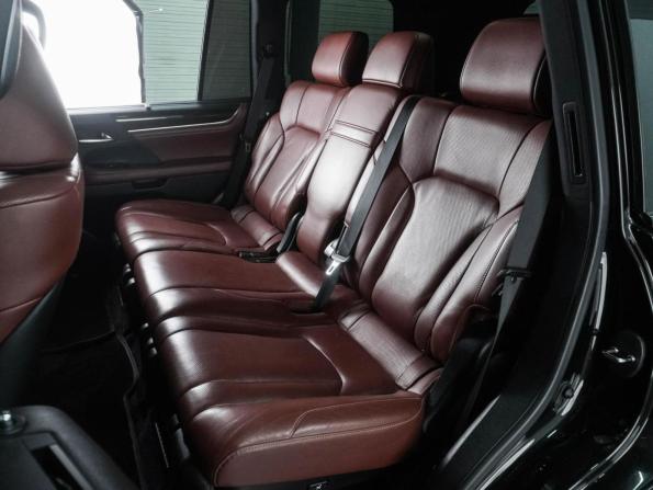 Lexus LX III Рестайлинг 2 с пробегом 2018 года, цена 7 899 000 рублей, 134542 км, внедорожник, Автокод Объявления