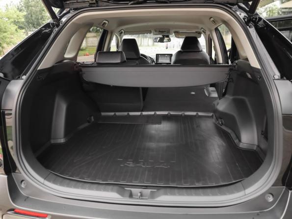 Toyota RAV4 V (XA50) с пробегом 2022 года, цена 3 369 000 рублей, 79470 км, внедорожник, Автокод Объявления