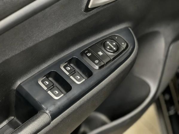 Kia Rio IV Рестайлинг с пробегом 2020 года, цена 1 690 000 рублей, 100640 км, хэтчбек, Автокод Объявления