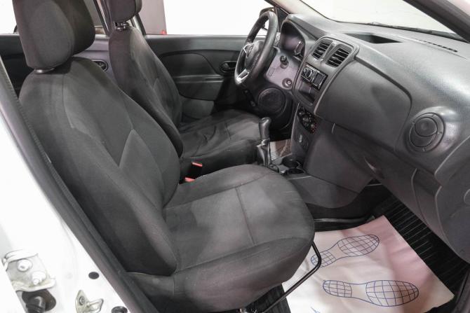Renault Logan II Рестайлинг с пробегом 2021 года, цена 499 000 рублей, 318000 км, седан, Автокод Объявления