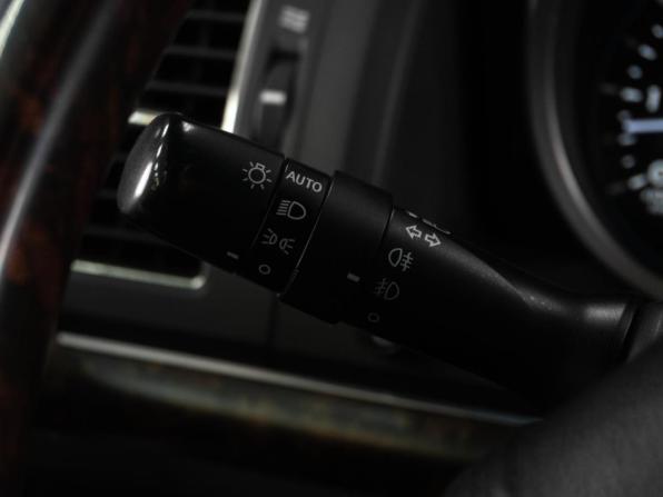 Toyota Land Cruiser 200 Series Рестайлинг 1 с пробегом 2012 года, цена 4 149 000 рублей, 217178 км, внедорожник, Автокод Объявления
