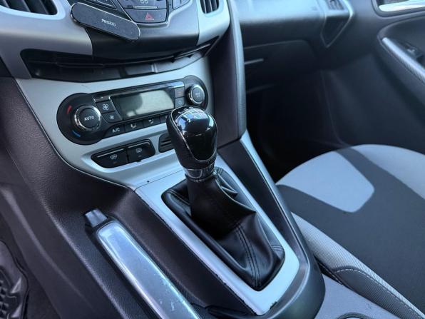 Ford Focus III с пробегом 2011 года, цена 550 000 рублей, 352244 км, хэтчбек, Автокод Объявления