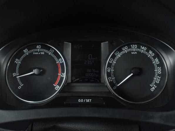 Skoda Rapid I Рестайлинг с пробегом 2018 года, цена 1 354 995 рублей, 88001 км, лифтбек, Автокод Объявления