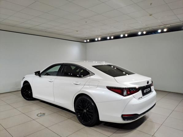 Lexus ES VII Рестайлинг с пробегом 2021 года, цена 4 990 000 рублей, 88000 км, седан, Автокод Объявления