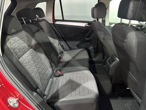 Volkswagen Tiguan II Рестайлинг с пробегом 2021 года, цена 2 455 000 рублей, 75204 км, внедорожник, Автокод Объявления