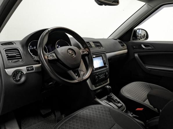 Skoda Yeti I Рестайлинг с пробегом 2016 года, цена 1 695 000 рублей, 79000 км, внедорожник, Автокод Объявления