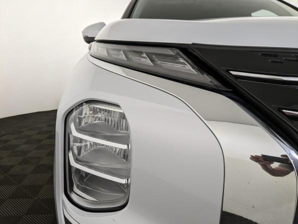 Mitsubishi Outlander IV с пробегом 2023 года, цена 3 800 000 рублей, 26005 км, внедорожник, Автокод Объявления