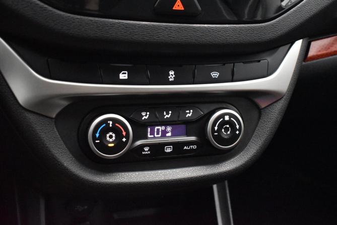 Lada (ВАЗ) Vesta I с пробегом 2020 года, цена 1 220 000 рублей, 76045 км, универсал, Автокод Объявления