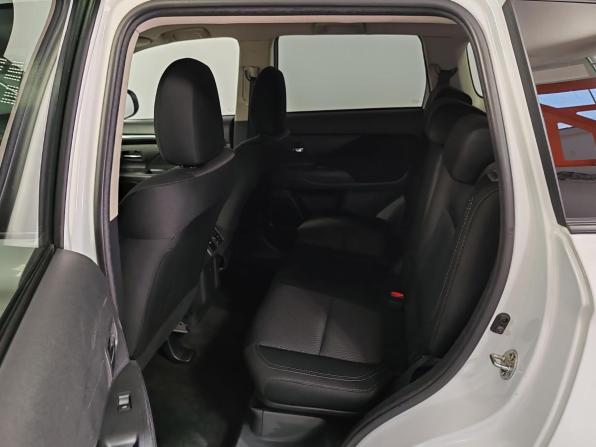 Mitsubishi Outlander III Рестайлинг 2 с пробегом 2018 года, цена 1 929 000 рублей, 162007 км, внедорожник, Автокод Объявления