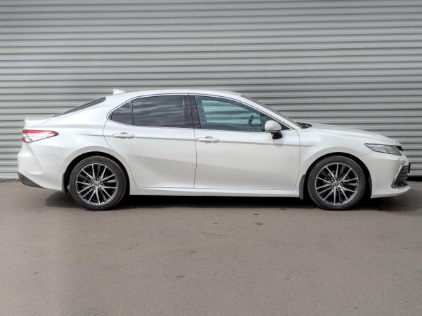 Toyota Camry VIII (XV70) Рестайлинг с пробегом 2021 года, цена 3 535 000 рублей, 63985 км, седан, Автокод Объявления