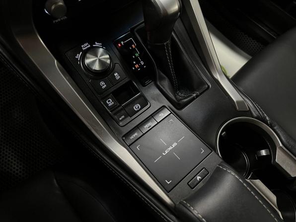 Lexus NX I Рестайлинг с пробегом 2018 года, цена 3 205 000 рублей, 102649 км, внедорожник, Автокод Объявления