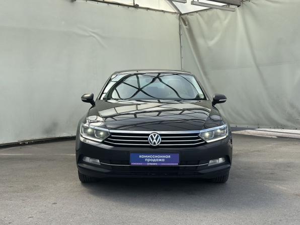 Volkswagen Passat B8 с пробегом 2016 года, цена 1 300 000 рублей, 354436 км, седан, Автокод Объявления