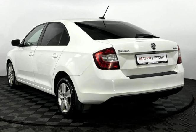 Skoda Rapid I Рестайлинг с пробегом 2018 года, цена 1 155 000 рублей, 139182 км, лифтбек, Автокод Объявления