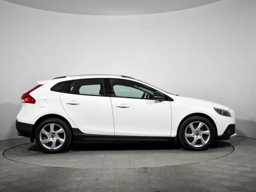 Volvo V40 Cross Country I Рестайлинг Санкт-Петербург  - изображение 4