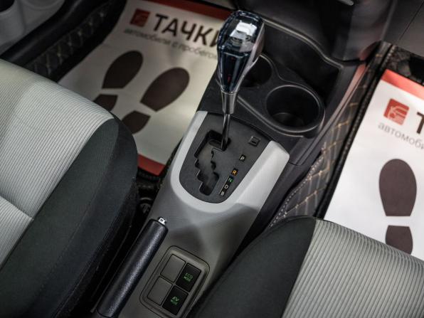 Toyota Aqua I с пробегом 2012 года, цена 840 300 рублей, 146601 км, хэтчбек, Автокод Объявления